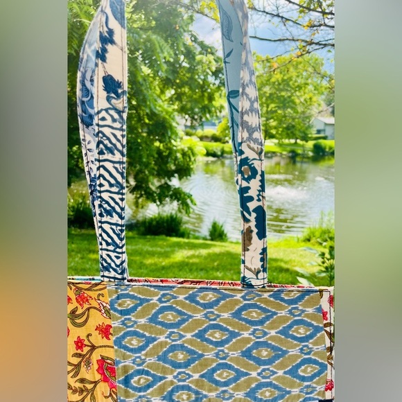 New Vibrant Unique Quilted Colorful Patchwork Tote Bag Sturdy Construction - Picture 4 of 14